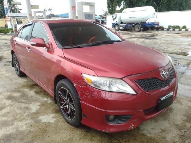 Toyota Camry 2010 Red