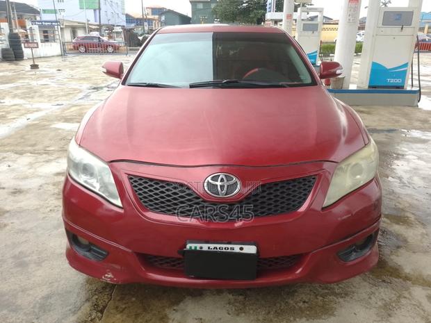 Toyota Camry 2010 Red