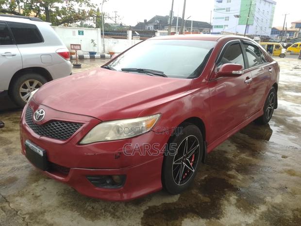 Toyota Camry 2010 Red