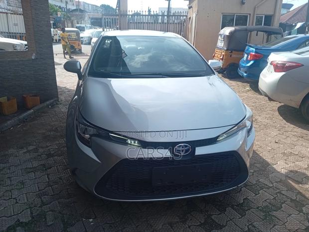 Toyota Corolla 2020 Silver