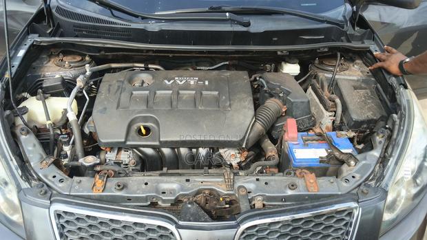 Pontiac Vibe 1.8L 2010 Gray