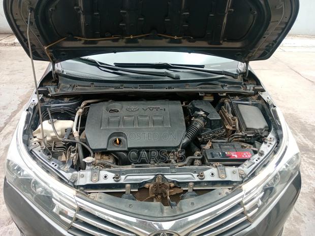 Toyota Corolla 2015 Gray