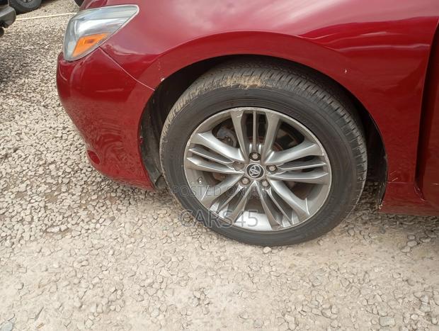 Toyota Camry 2016 Red
