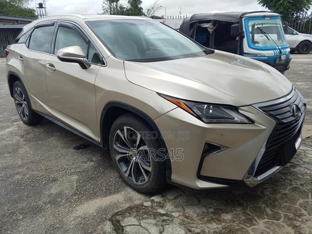 Lexus RX 350 FWD 2016 Gold