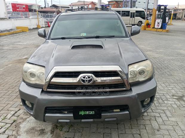 Toyota 4-Runner 2009 Gray