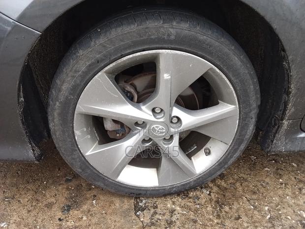 Toyota Camry 2014 Gray