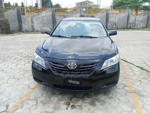 Toyota Camry 2009 Gray