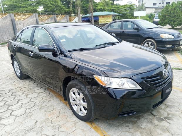Toyota Camry 2009 Gray
