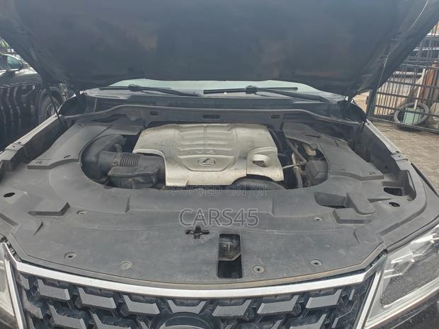 Lexus LX 570 2009 Black