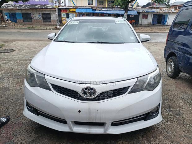 Toyota Camry 2012 White