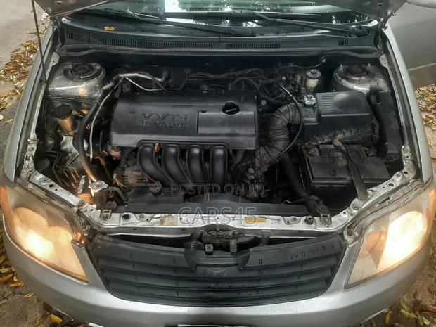 Toyota Corolla 2006 Silver