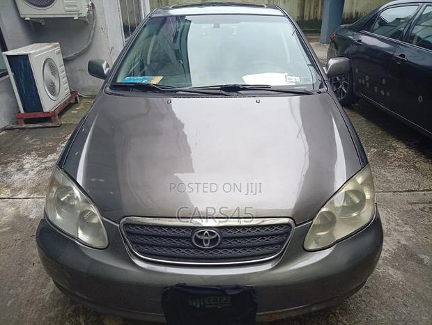 Toyota Corolla 2007 Gray