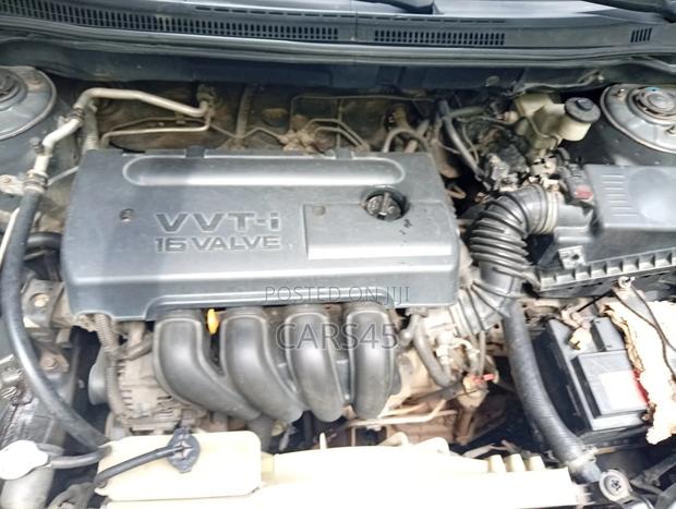 Toyota Corolla 2007 Gray
