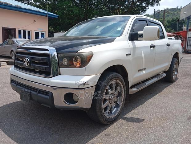 Toyota Tundra 2011 White