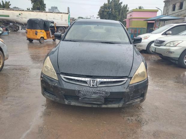 Honda Accord 2006 Black