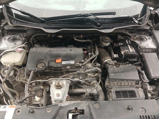Honda Civic 2019 Silver