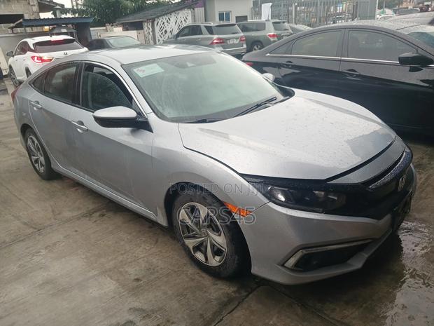 Honda Civic 2019 Silver