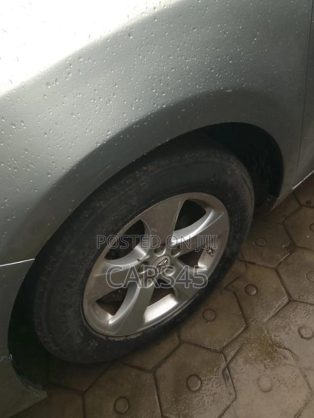 Toyota Sienna 2012 Silver