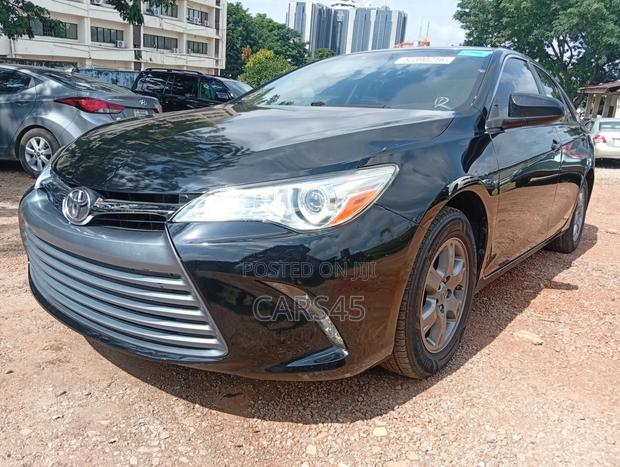 Toyota Camry 2017 Black