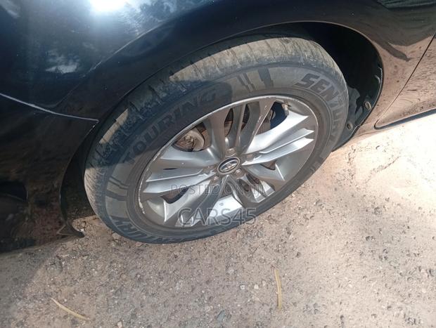 Toyota Camry 2016 Black