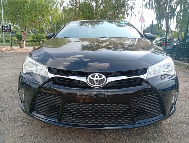 Toyota Camry 2016 Black