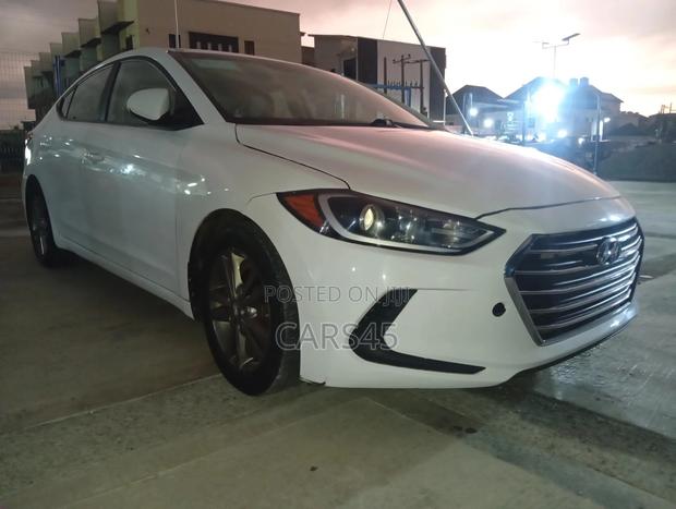Hyundai Elantra 2017 White