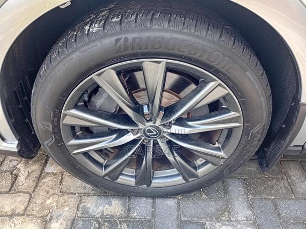 Lexus RX 2023 Silver
