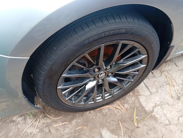 Toyota Camry 2015 Silver