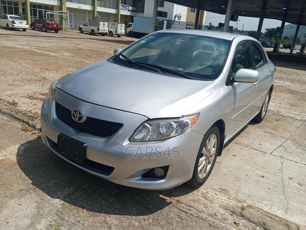Toyota Corolla 2009 Silver