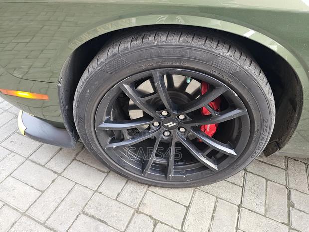 Dodge Challenger GT RWD 2019 Green