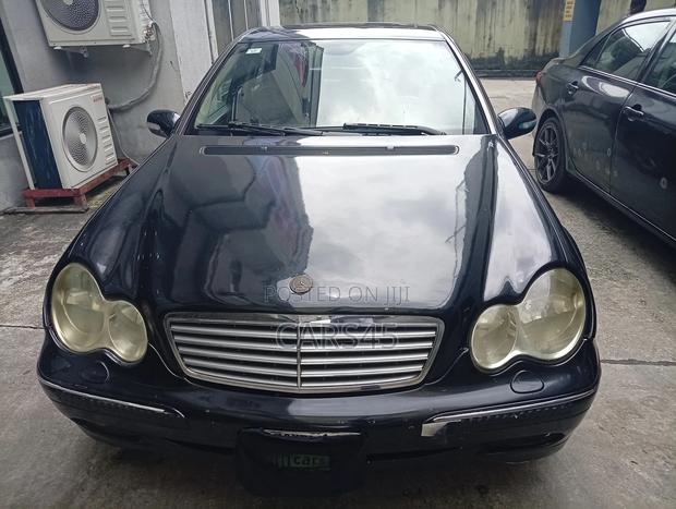 Mercedes-Benz C-Class 2007 Blue