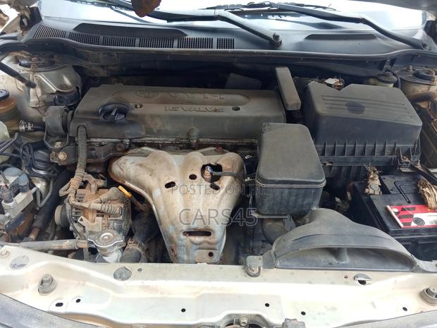 Toyota Camry 2009 Silver