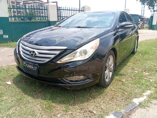 Hyundai Sonata 2011 Black