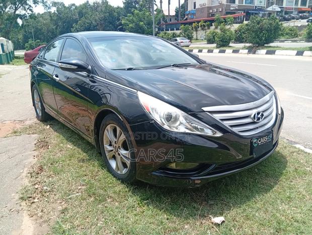 Hyundai Sonata 2011 Black