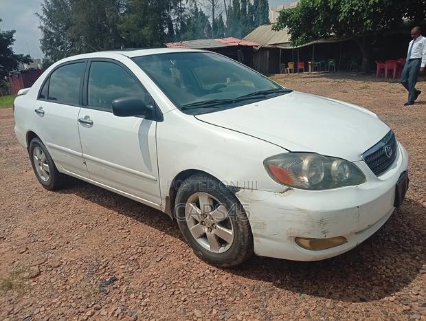 Toyota Corolla 2006 White