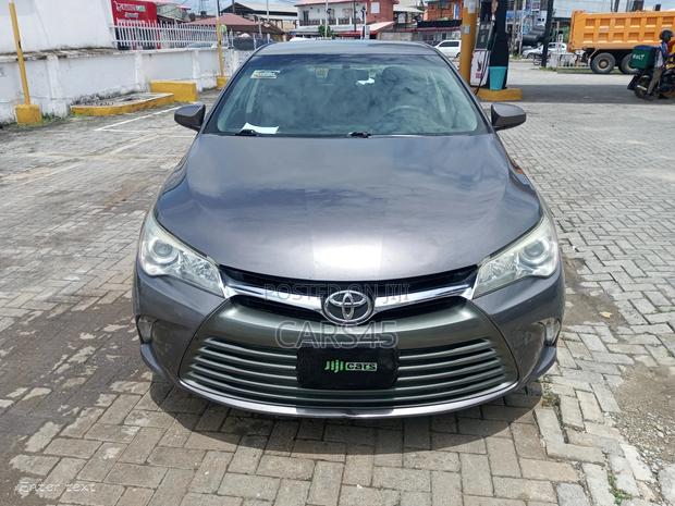 Toyota Camry 2015 Gray