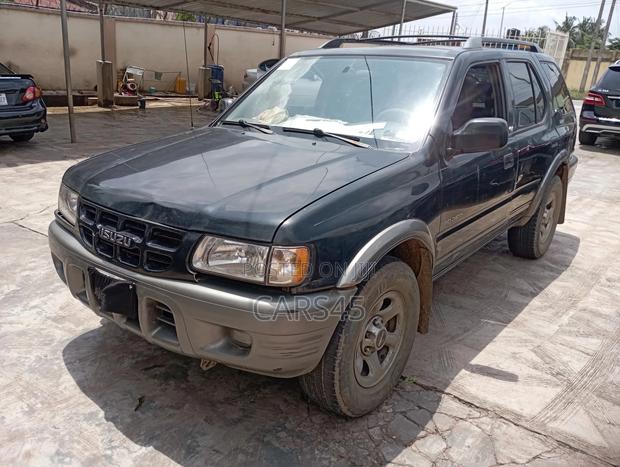 Isuzu Rodeo 2002 Black