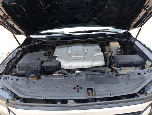 Toyota Land Cruiser 2009 Beige