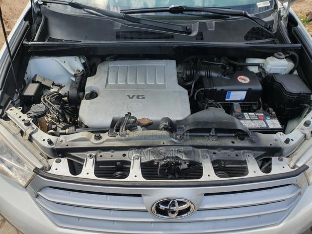 Toyota Highlander 2011 White