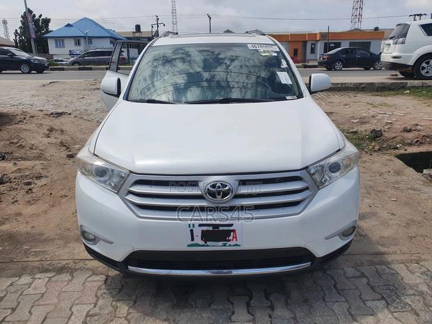 Toyota Highlander 2011 White