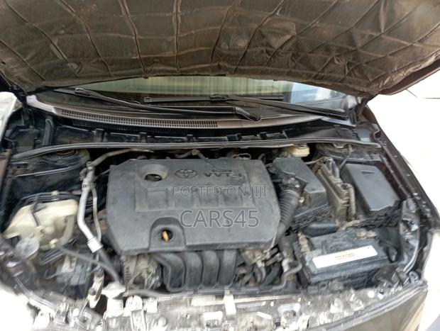 Toyota Corolla 2010 Black