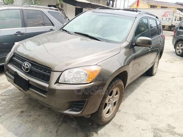 Toyota RAV4 2011 Gray