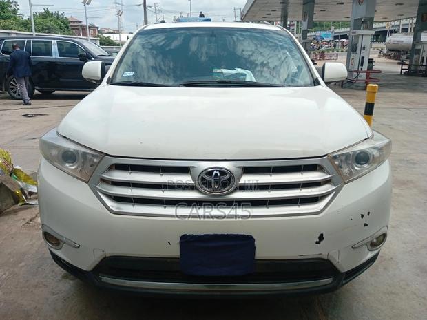 Toyota Highlander 2011 White