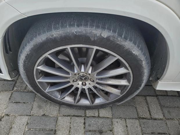 Mercedes-Benz GLE-Class 2022 White
