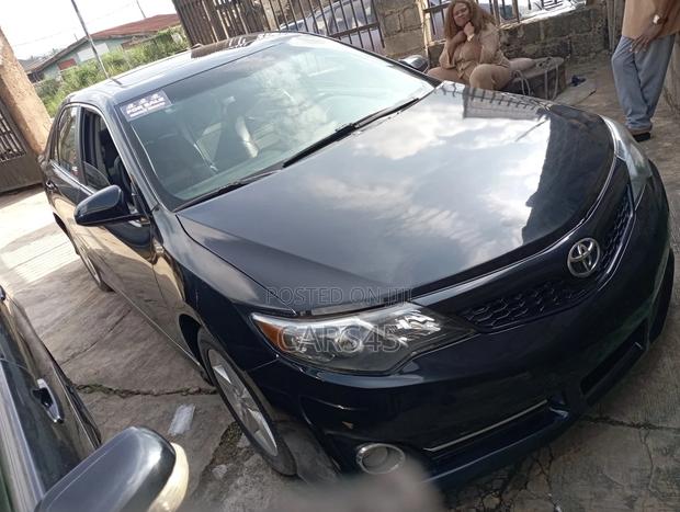 Toyota Camry 2012 Black