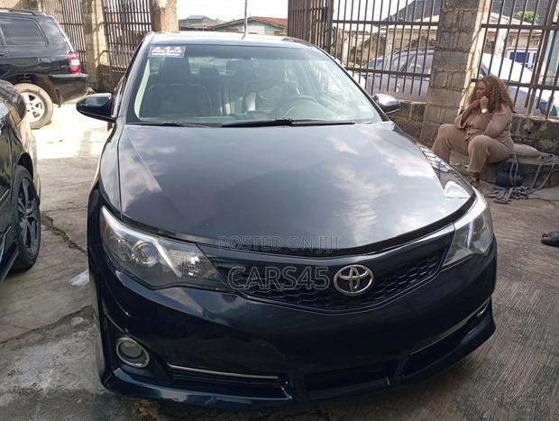 Toyota Camry 2012 Black