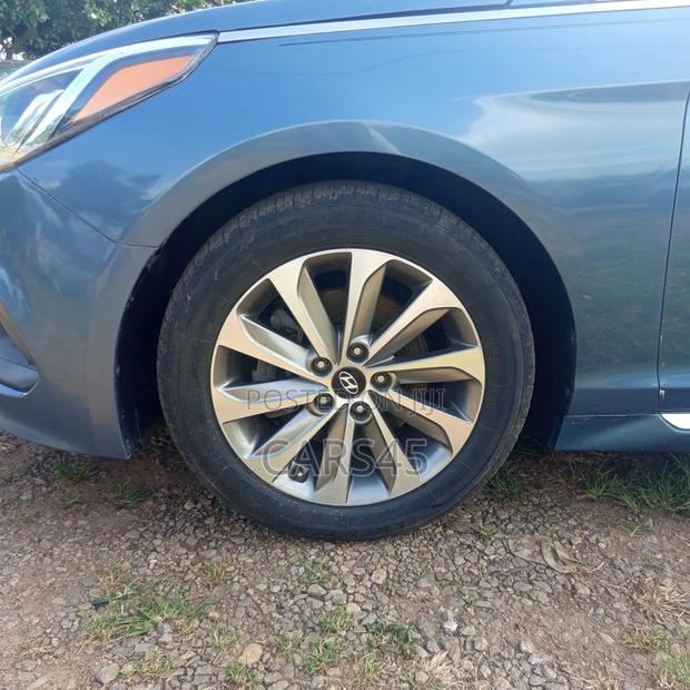 Hyundai Sonata 2016 Blue