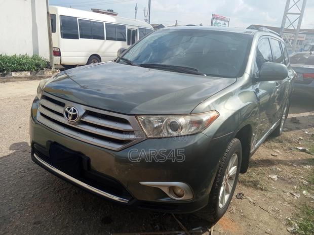 Toyota Highlander 2013 Green