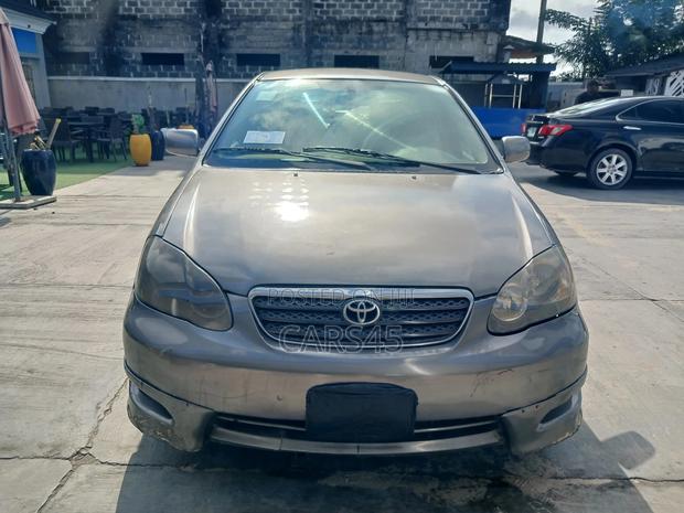 Toyota Corolla 2007 Gray