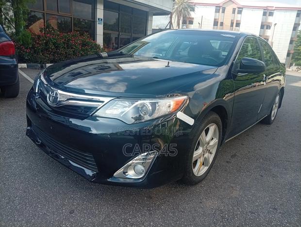 Toyota Camry 2013 Black